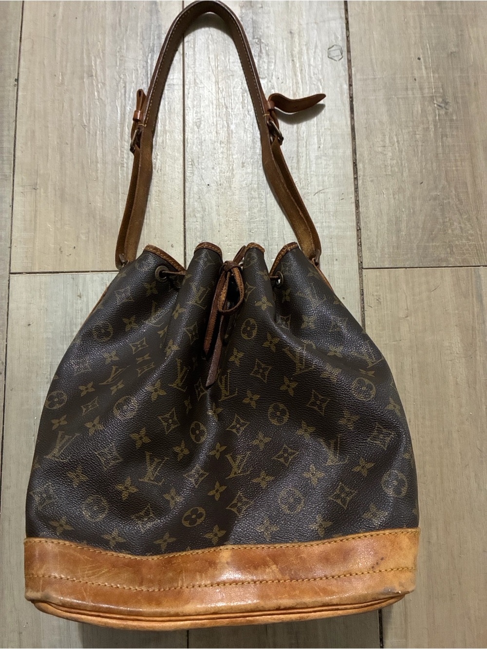 Louis Vuitton Monogram Drawstring Shoulder Bag as is